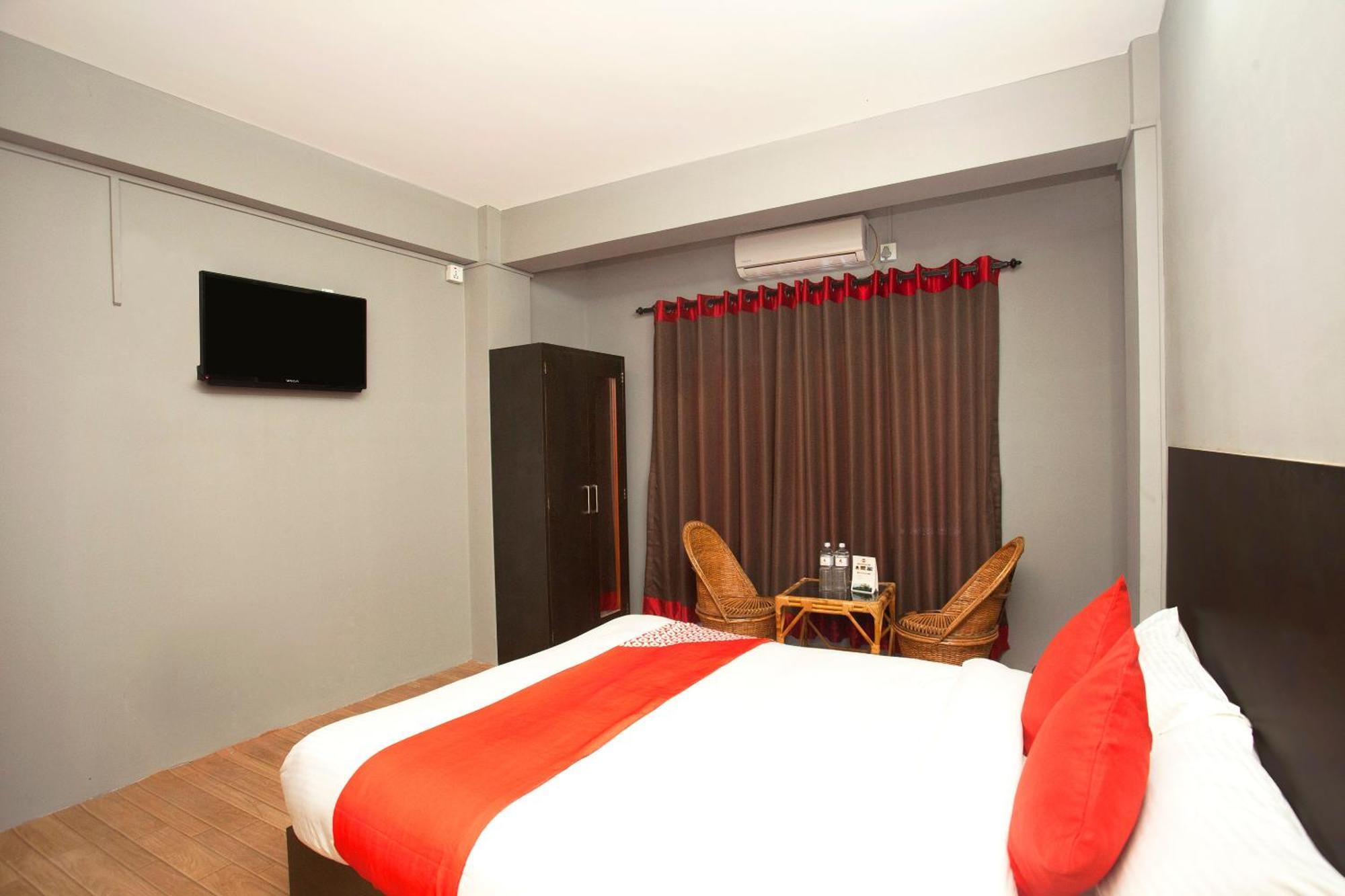 Hotel Oyo 587 Tradition 3*