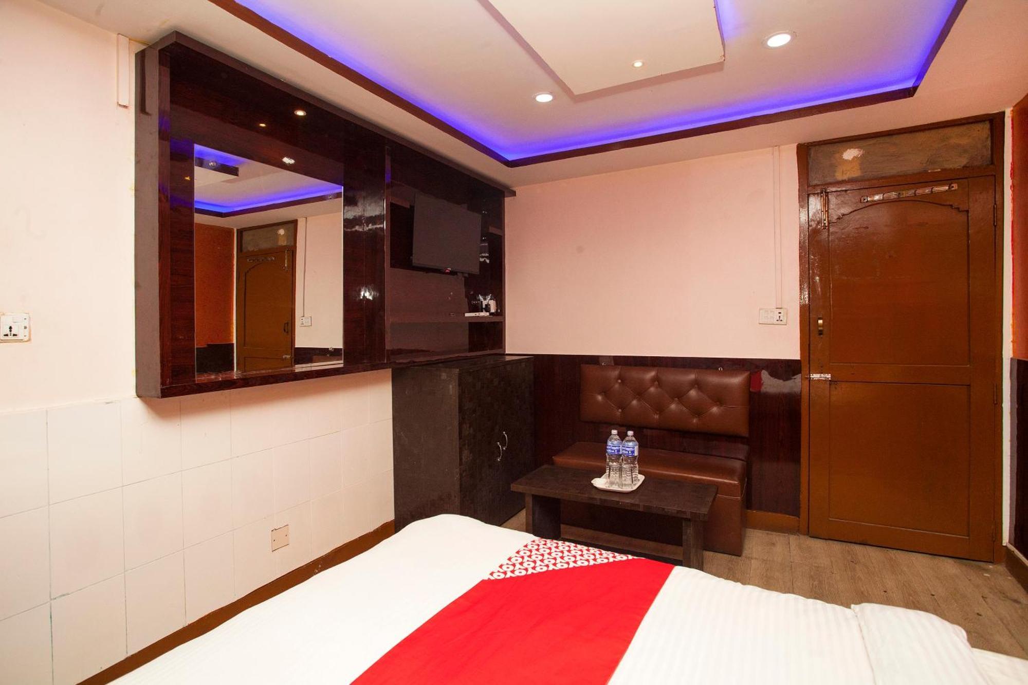 Oyo 809 Shree Guru Annex 2 Hotel