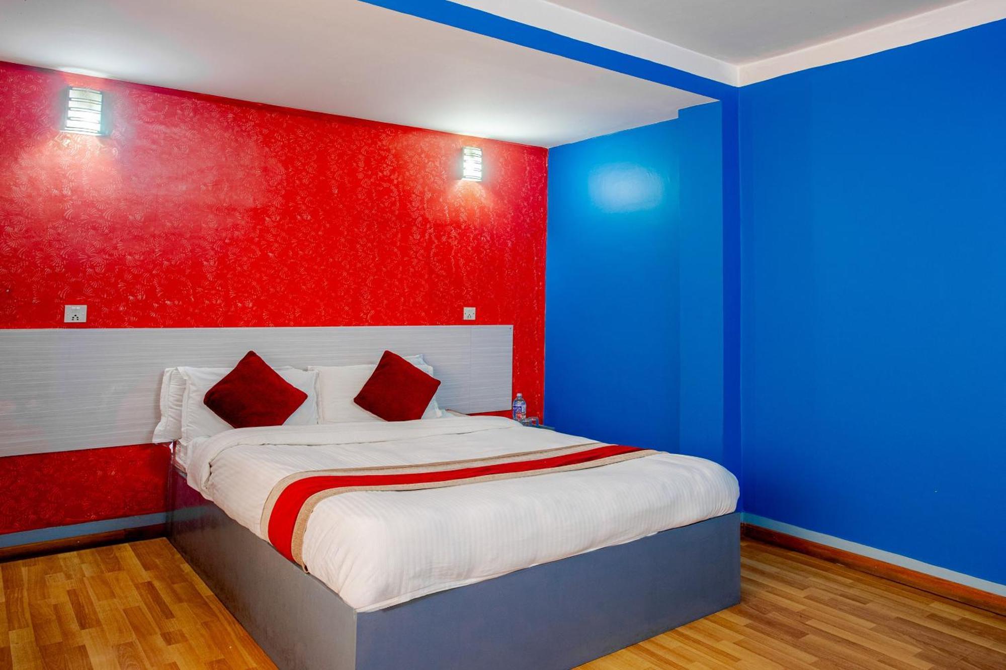 Oyo 808 Om Ganapati Pvt Ltd Hotel