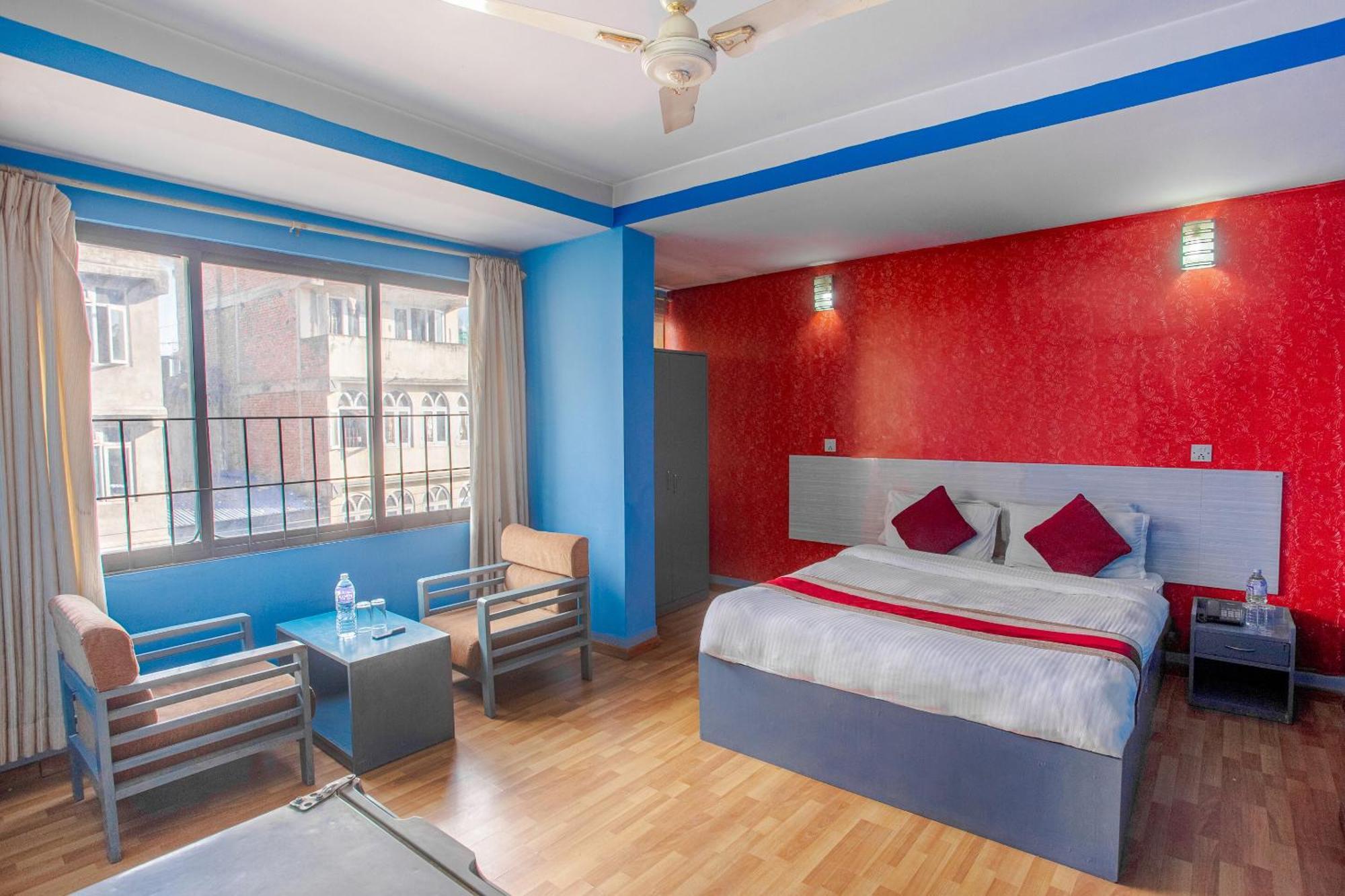 Oyo 808 Om Ganapati Pvt Ltd Hotel *
