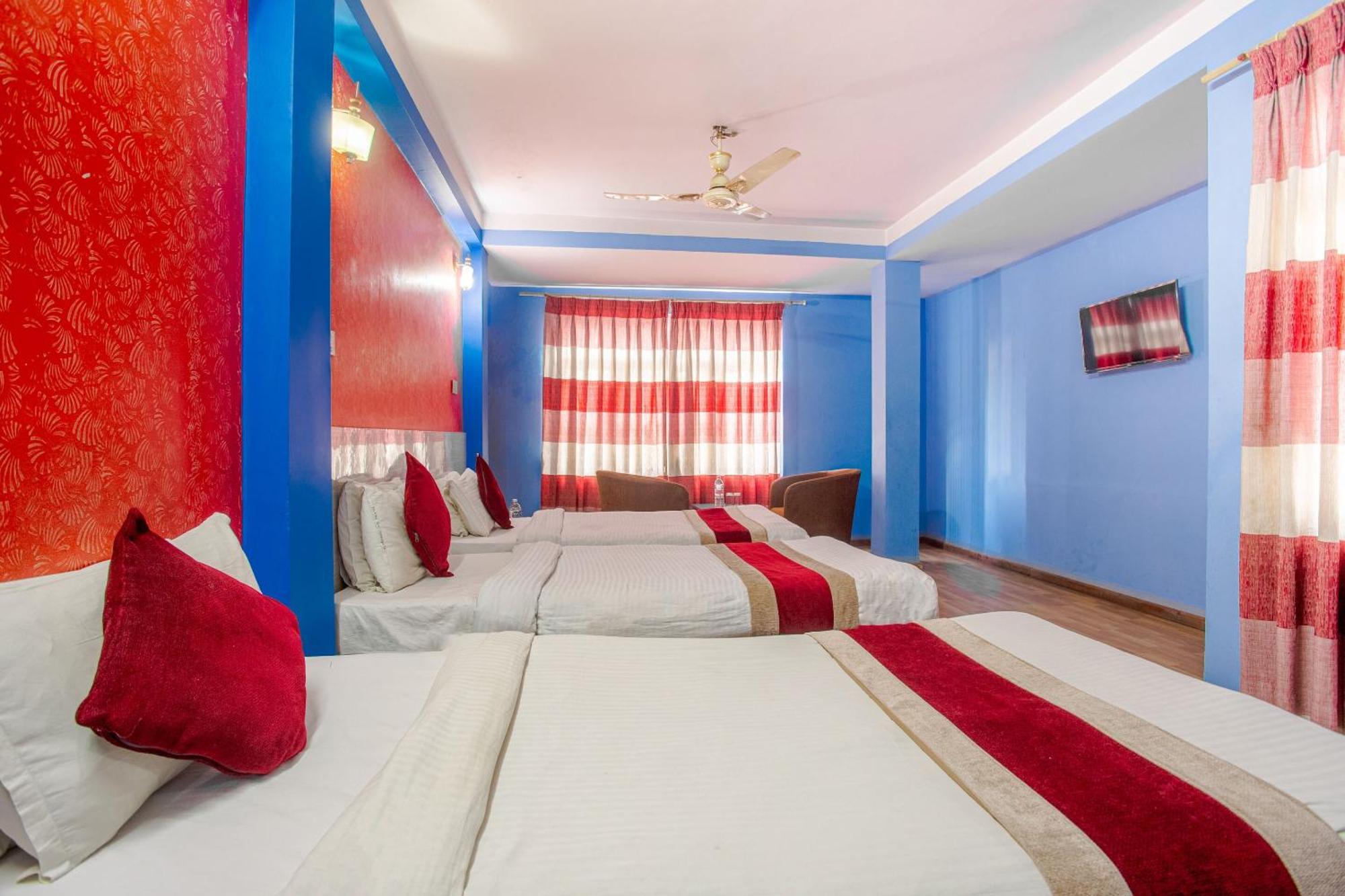 Hotel Oyo 808 Om Ganapati Pvt Ltd *
