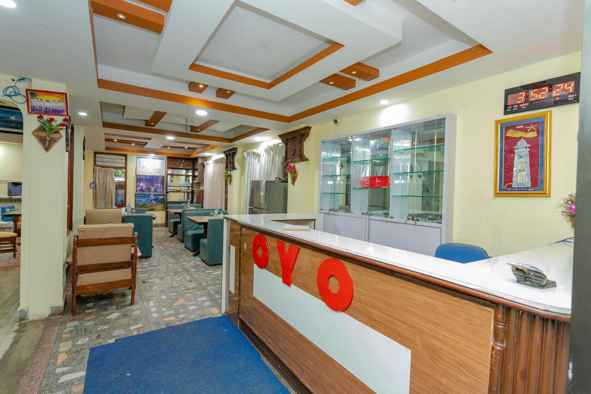 Hotel Oyo 811 New Pokhara Palace