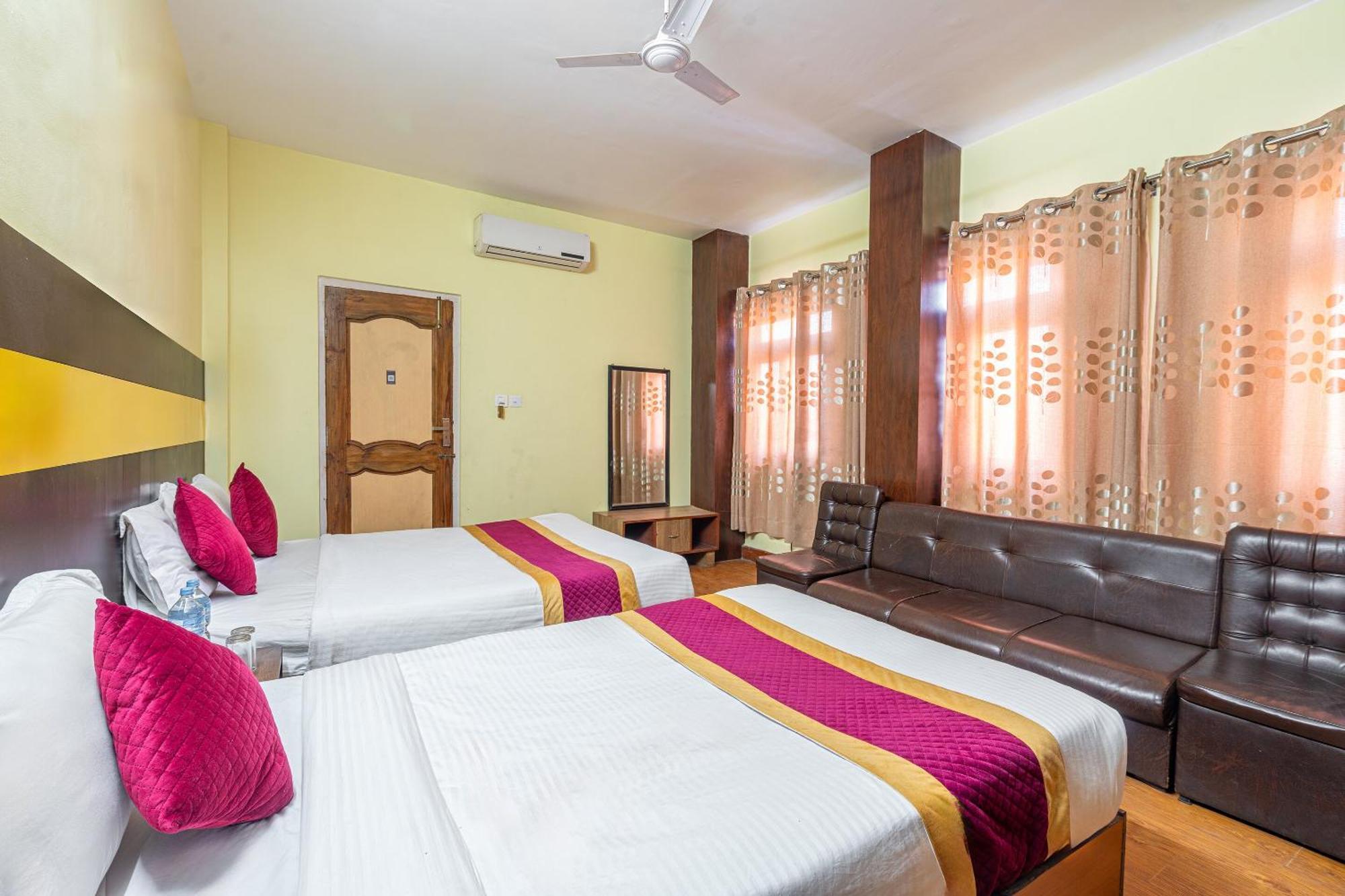 Hotel Oyo 825 Baikuntha *