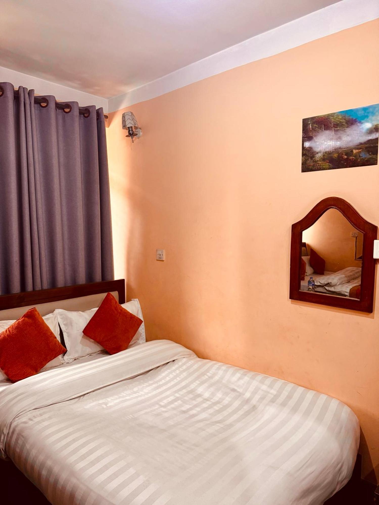 Hotel Om Mandakini