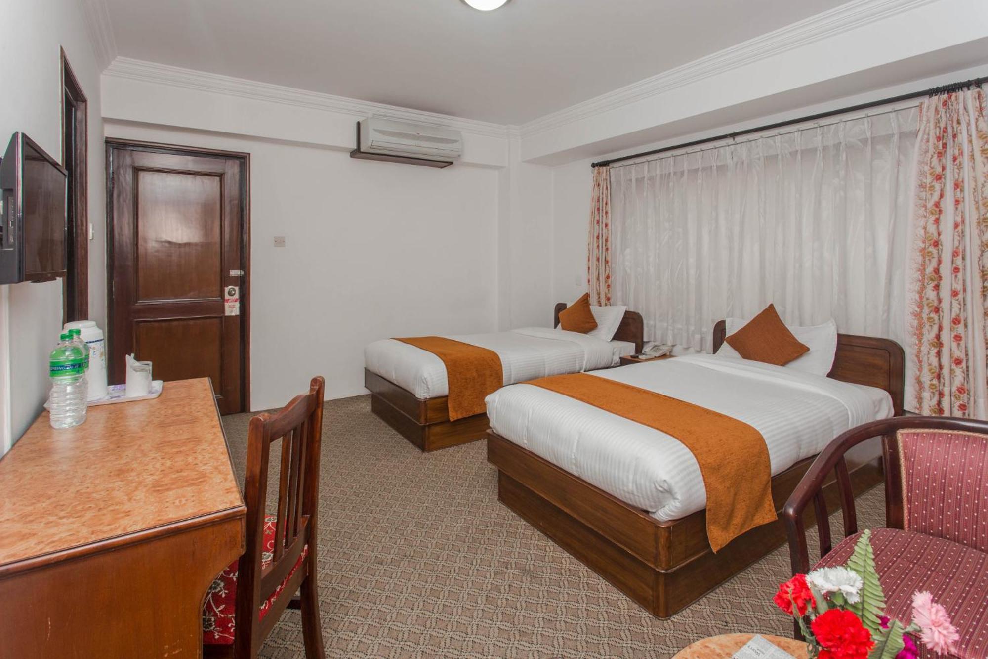 Fuji Hotel 2*