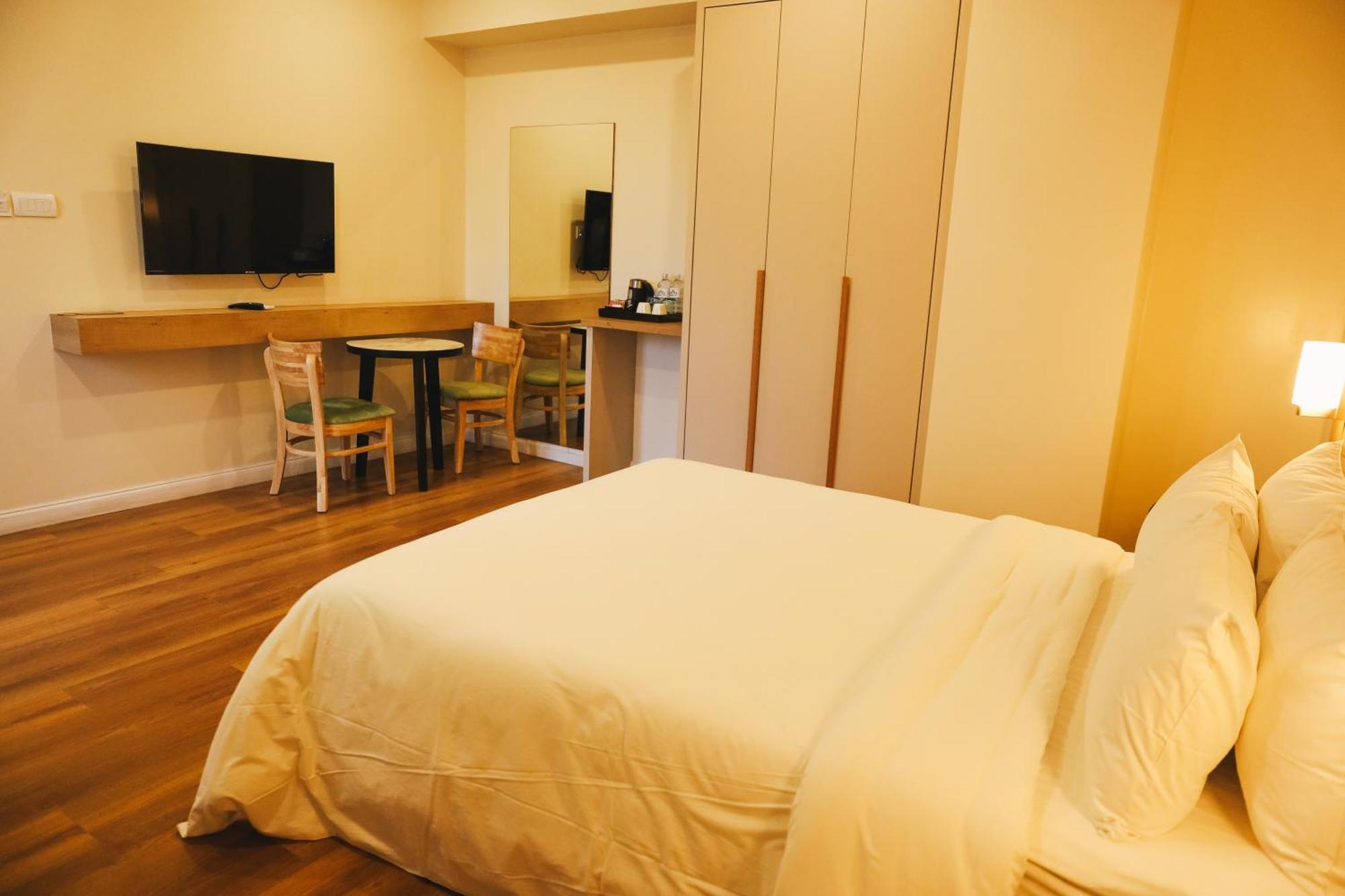 Snowlion Hotel