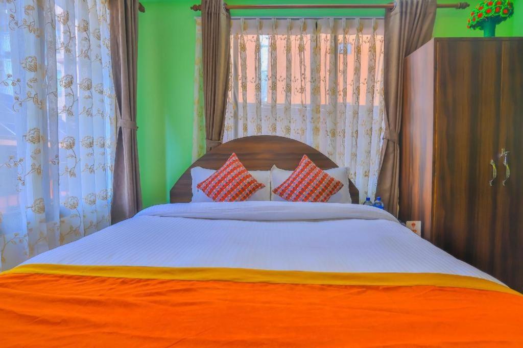 Oyo 492 Yeti Hotel 2*