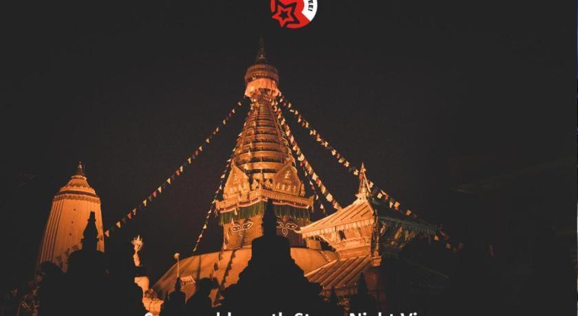 Oyo 381 Pashupati Plaza Hotel 2*