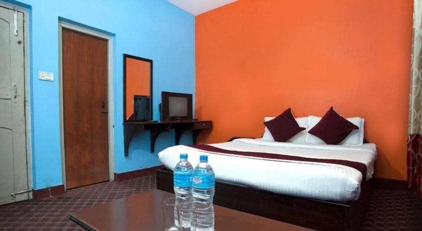 Oyo 381 Pashupati Plaza Hotel