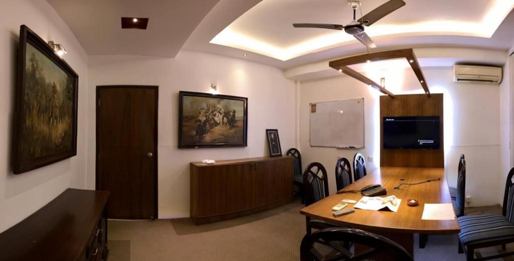 Marcopolo Business Hotel 3*