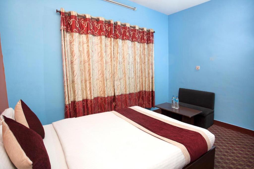 Hotel Oyo 381 Pashupati Plaza