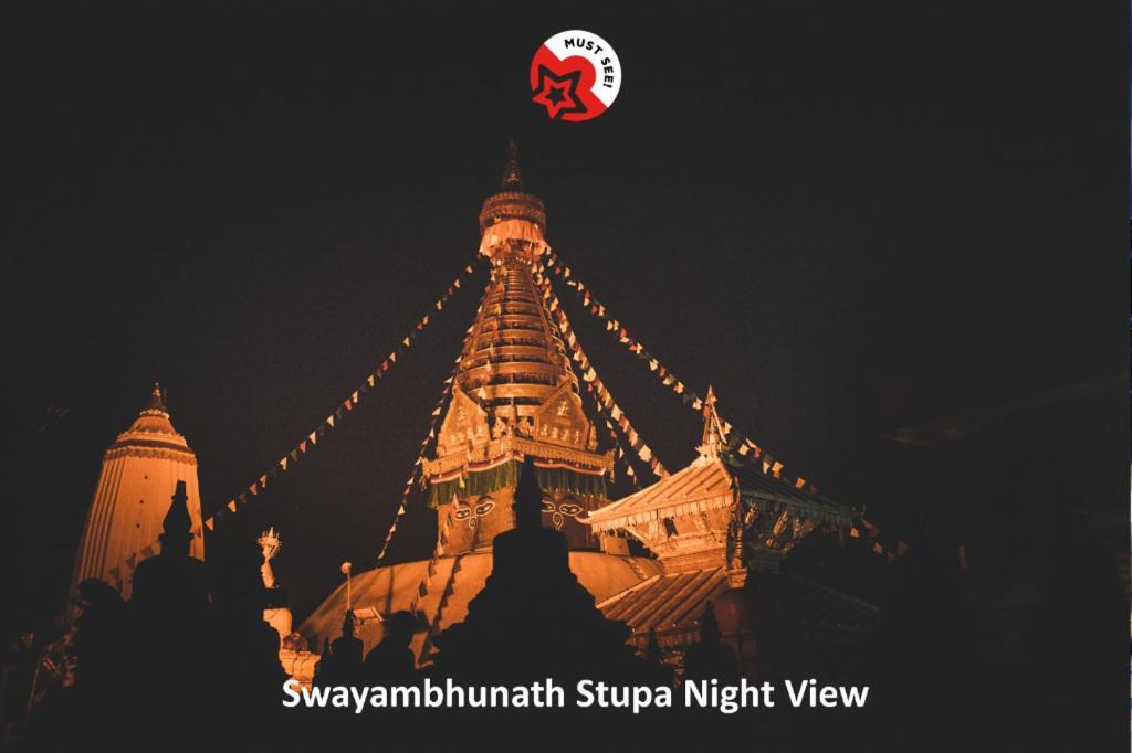 Oyo 381 Pashupati Plaza 2*