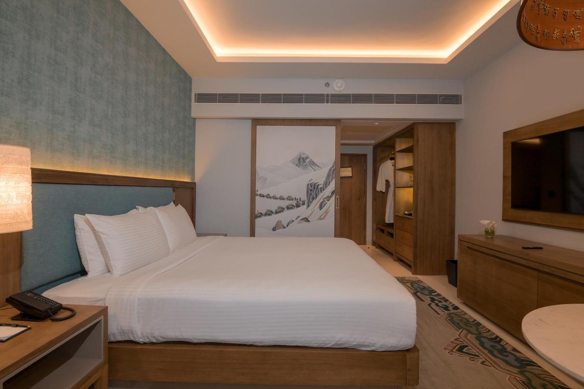 Yak & Yeti Hotel