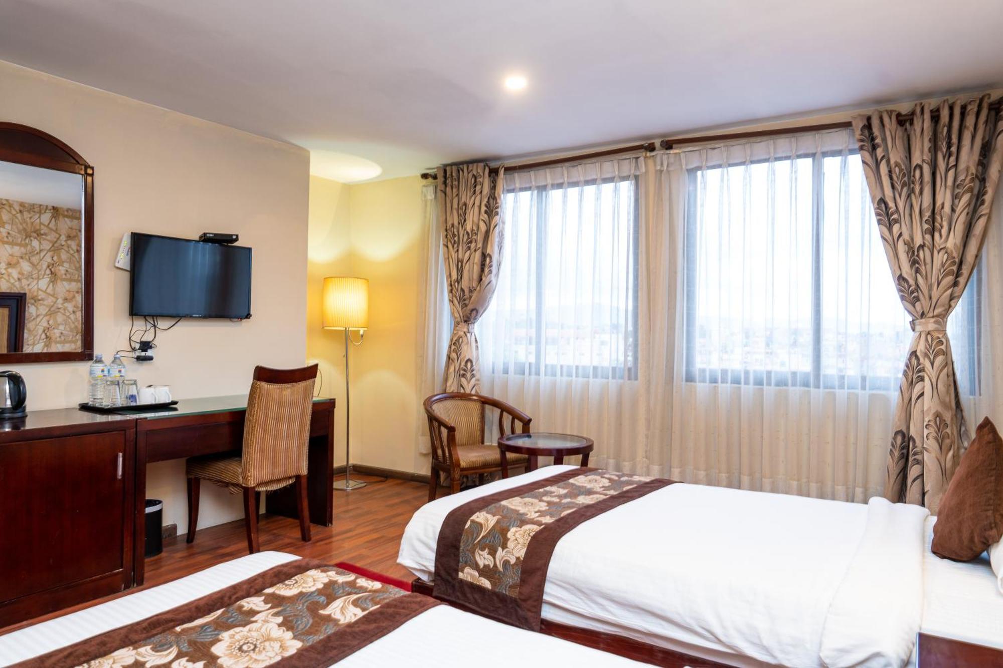 Hotel Mirage Regency