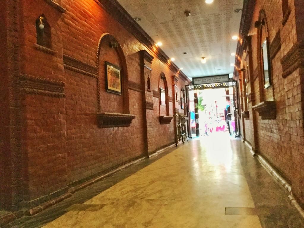 Hotel Trekkers 3*