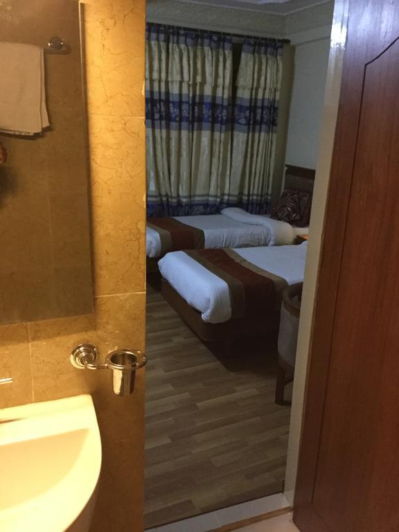 Hotel Trekkers