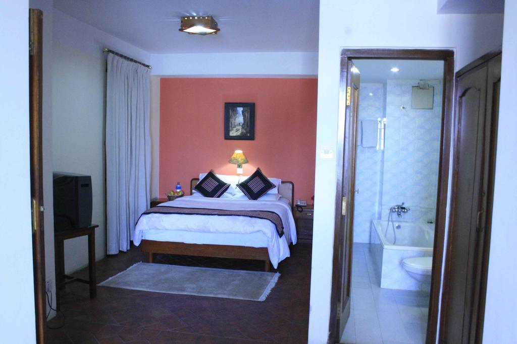 Hotel Heritage And Kathmandu
