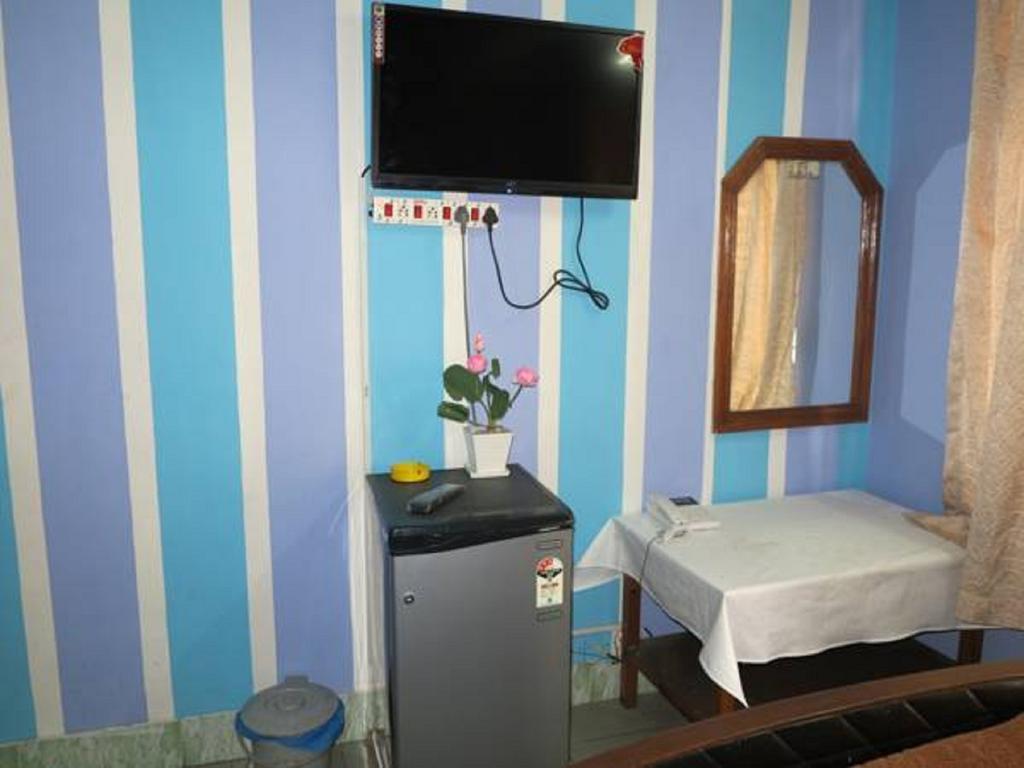 Oyo 160 Shraddha Palace 2*