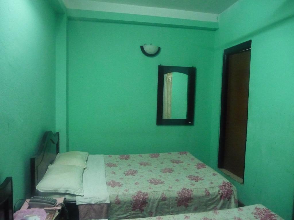Pashupati Darshan Hotel