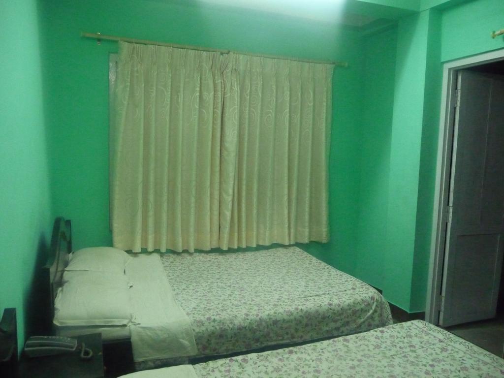 Pashupati Darshan Hotel 2*