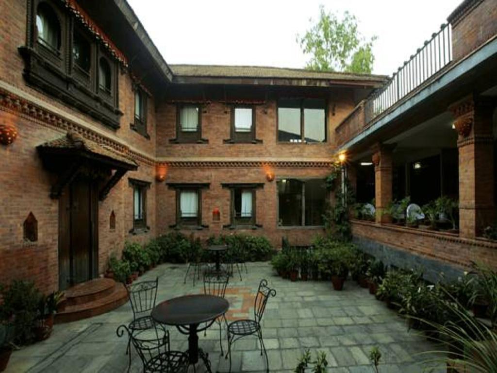 Newar Bed & Breakfast