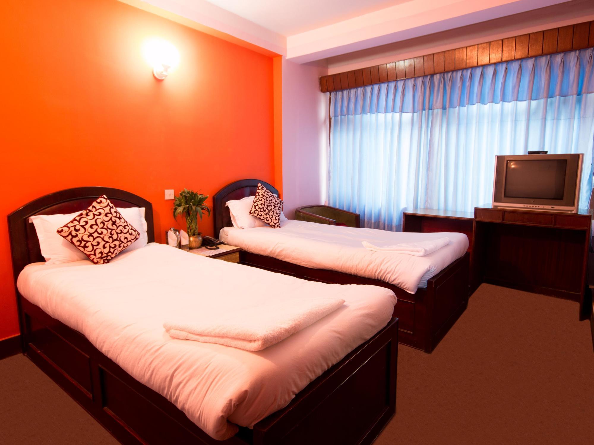 Lily Hotel