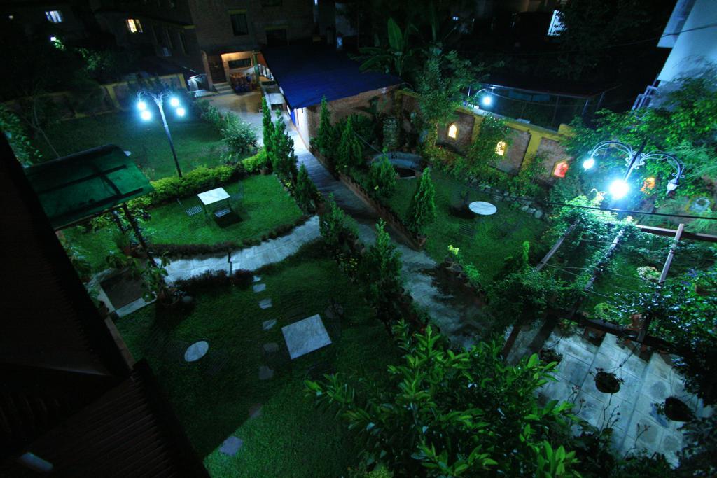 Hotel Royal Astoria 3*