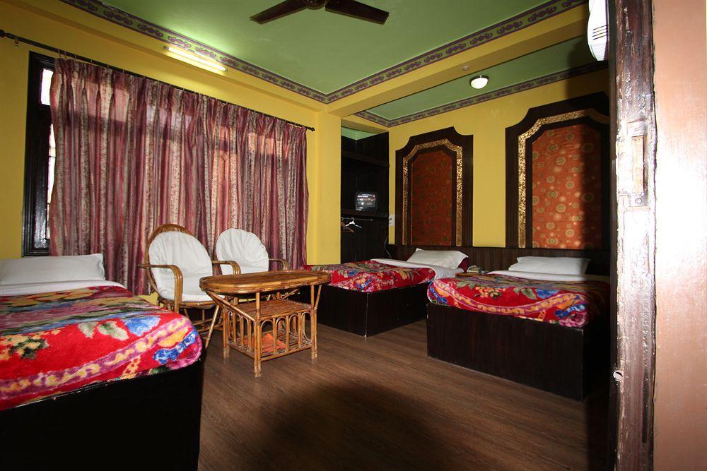 Guest house Acme 2*