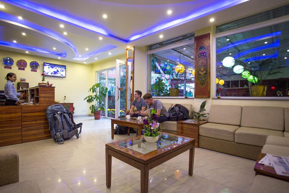 Hotel Aryatara 3*