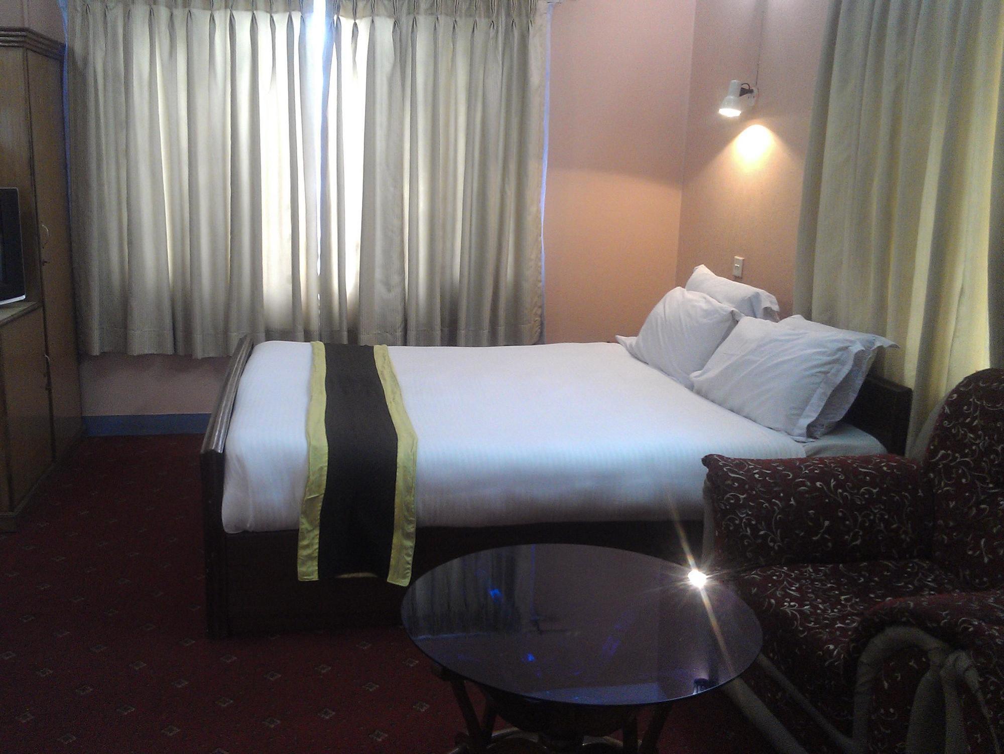 Amar Hotel 2*