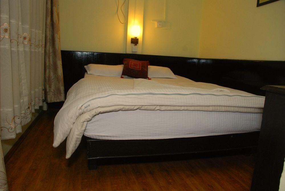 Pariwar Hotel 2*