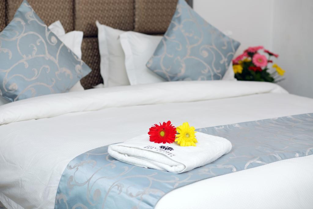 And Hotel 3*