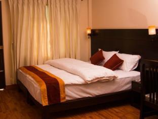 Sunny Hotel 2*