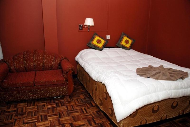 Peak Point Hotel