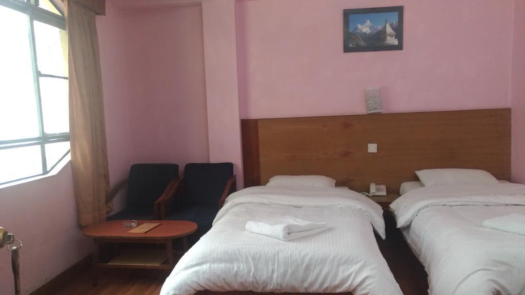 Hotel Tasi Dhargey *
