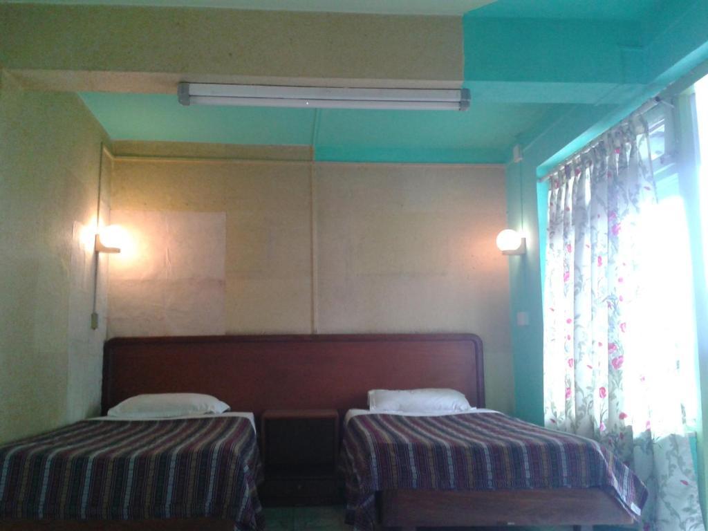 Happiness 1 Bed & Breakfast 2*