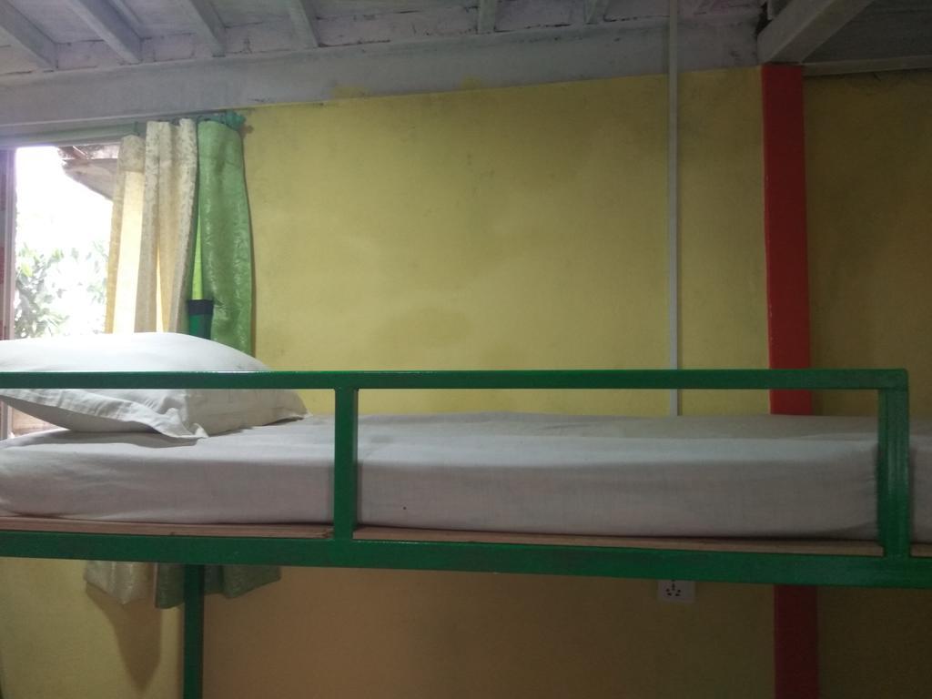 Family Peace House, 2*