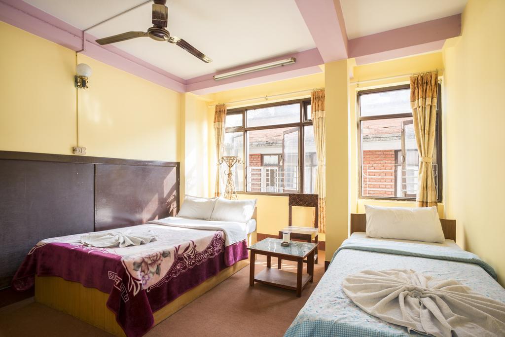 Albergue Yala Peak *