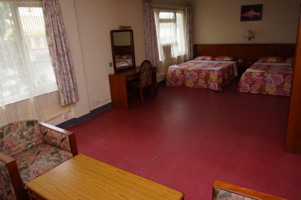 Happiness 1 Bed & Breakfast 2*