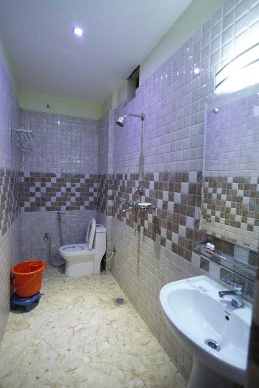 Hotel Mahadev