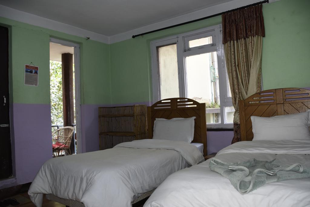 Family Peace House, 2*