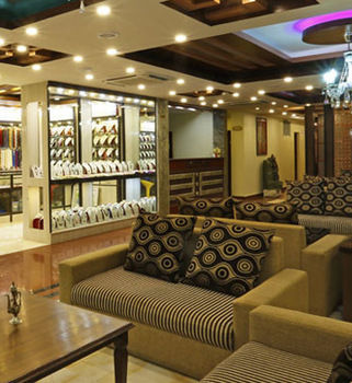 Mahadev Hotel