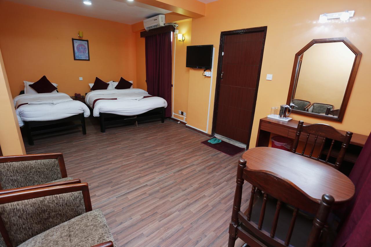 Bishwonath Hotel