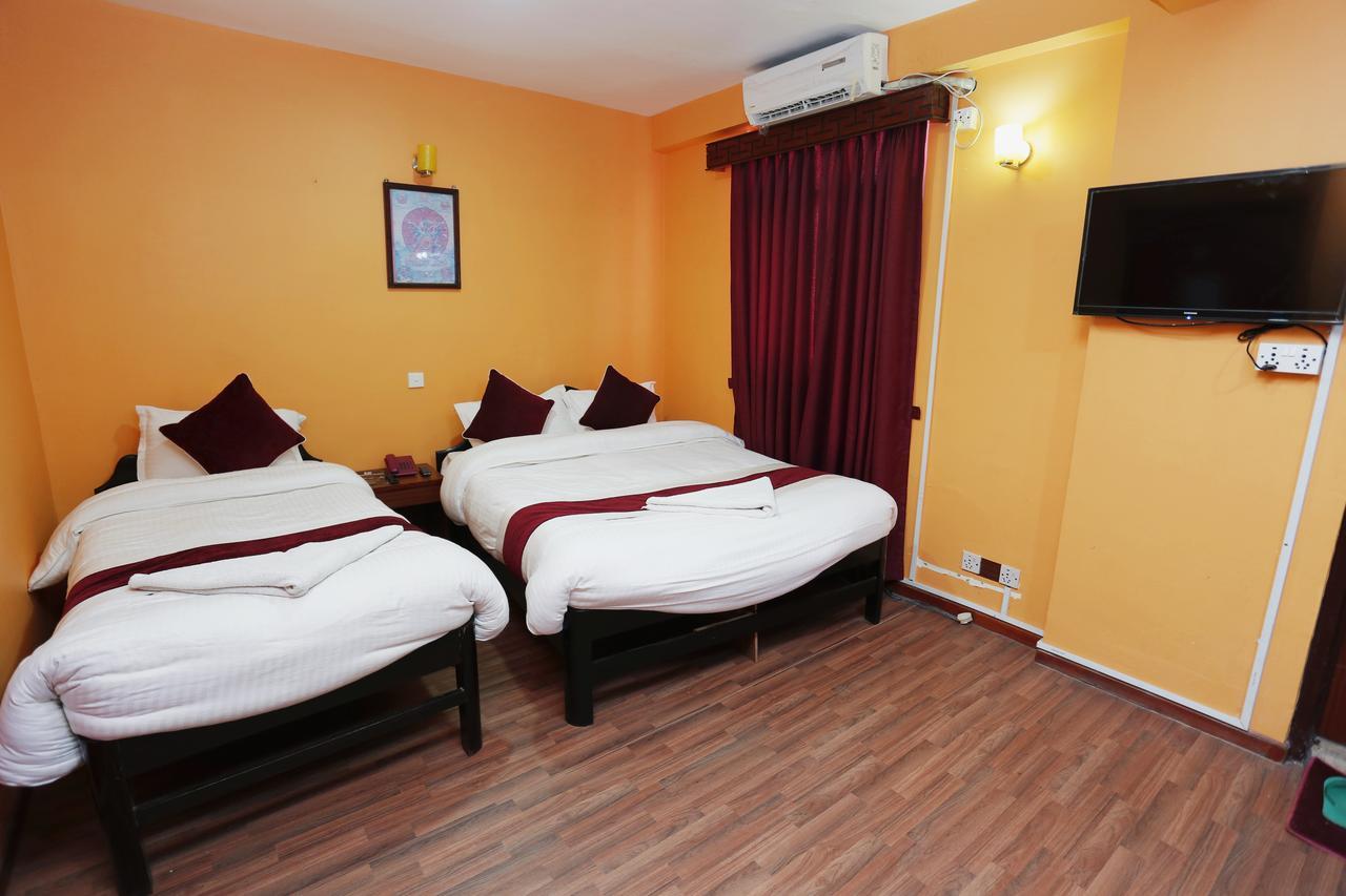 Hotel Bishwonath