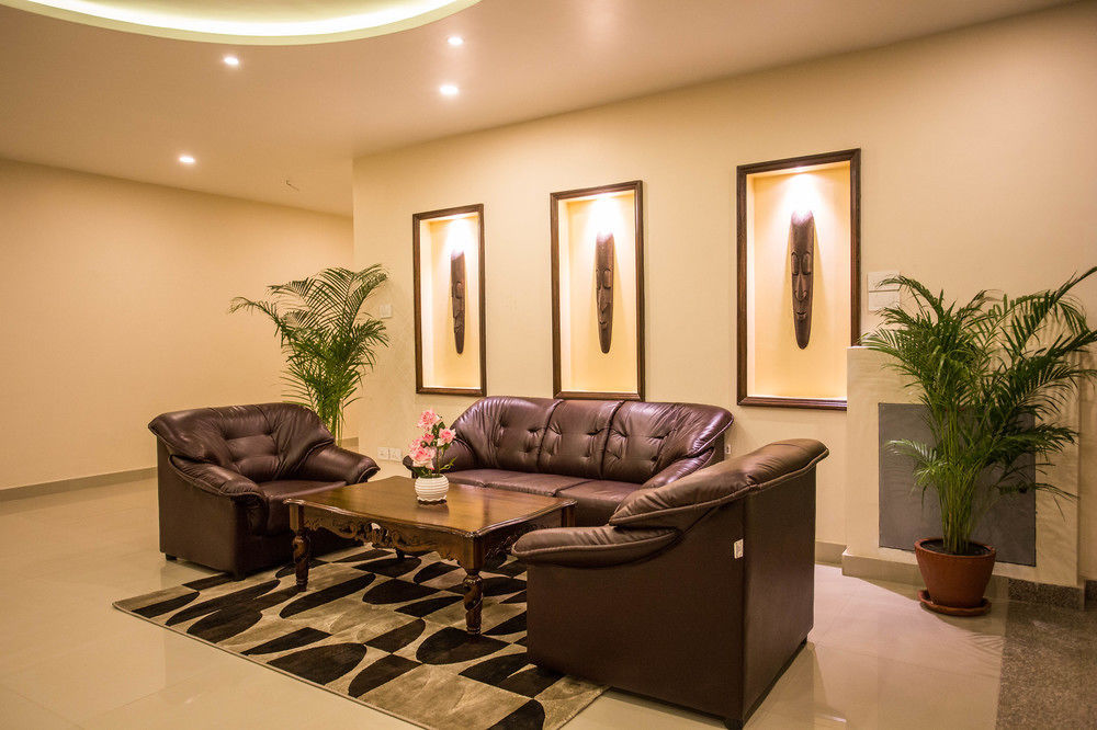 Hotel Yatri Suites And Spa 4*
