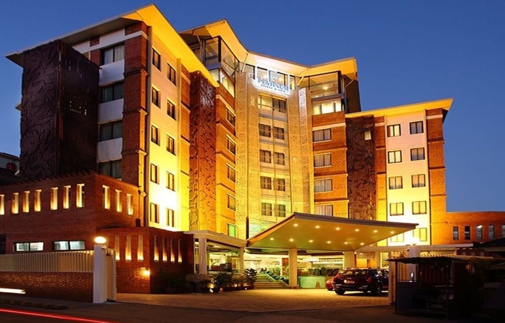 Hotel Platinum And 3*
