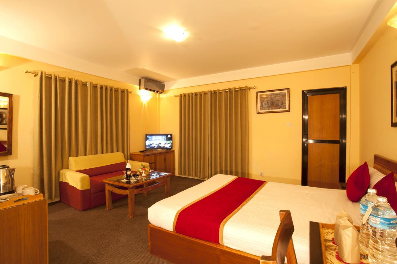 Royal Astoria Hotel