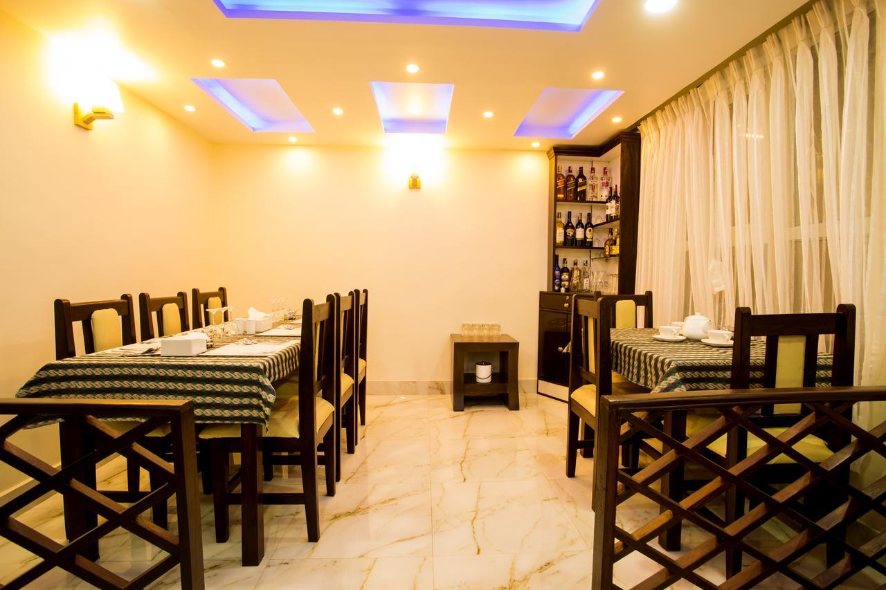 Merry Hotel 3*