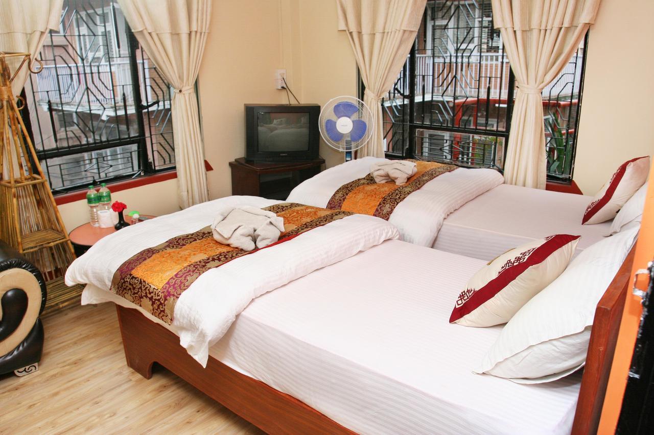 Hotel Thamel Backpackers 2*