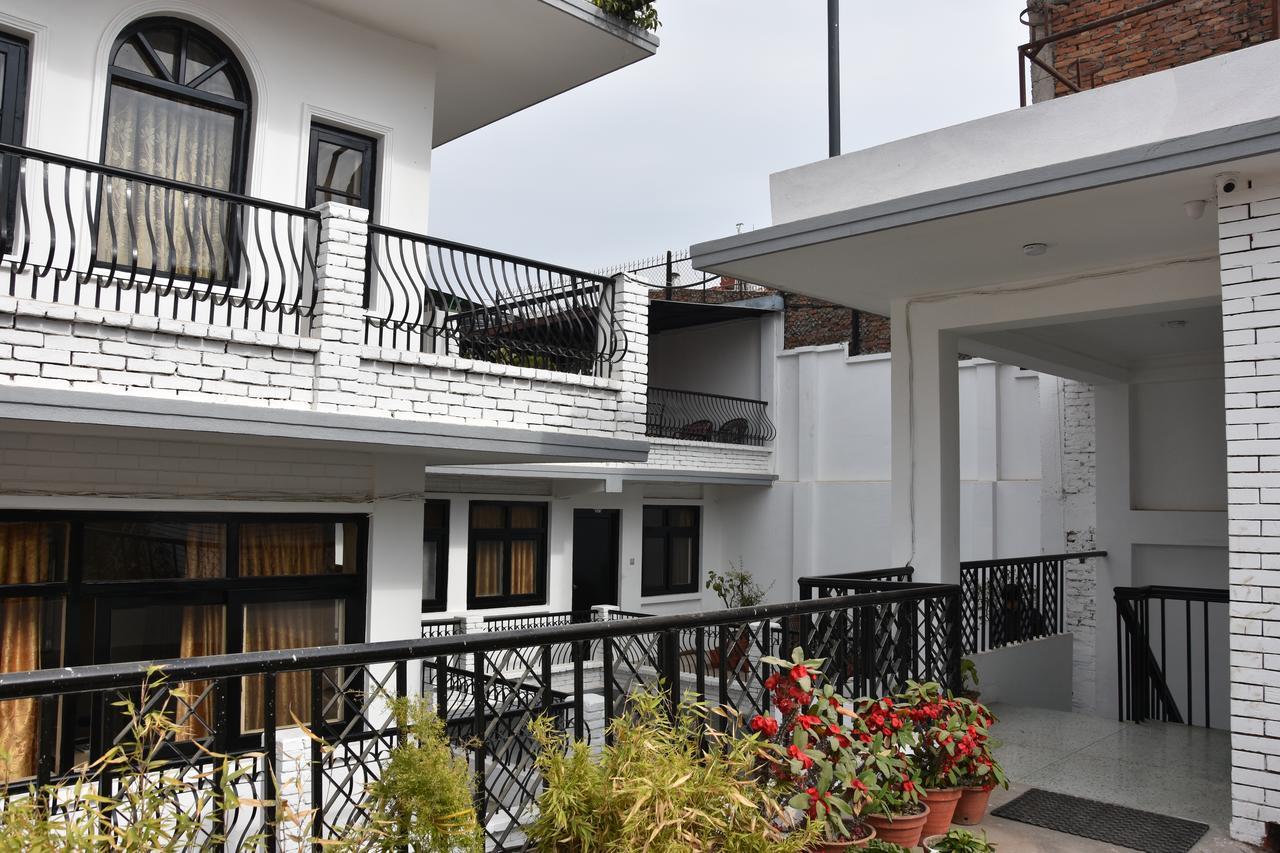 Bed & Breakfast Holy 2*